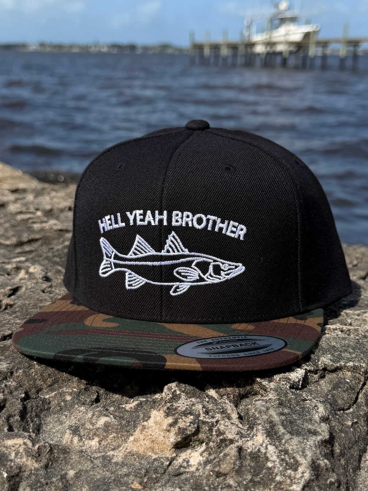 Blk/cam SnapBack